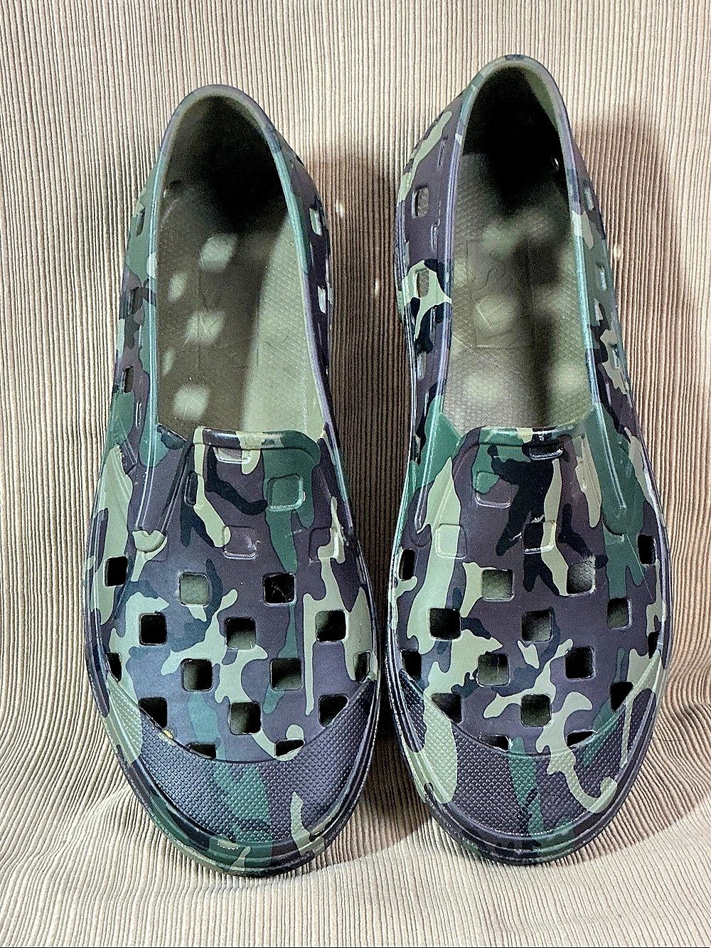 Vans Slip-On TRK Camo Slip-On Shoes Green & Black
